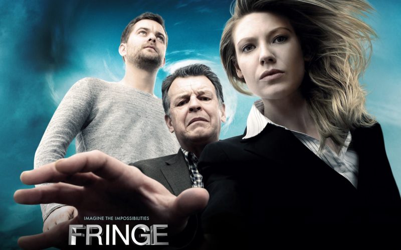 En la foto se ven a los tres protagonistas de la serie Fringe
