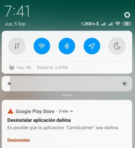 Una captura de pantalla de un móvil Android mostrando una aplicación conforme se ha detectado una aplicación dañiña